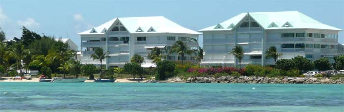 appartement de luxe Guadeloupe au bord du lagon saint francois, golf international 18 trous de guadeloupe  150 mtres