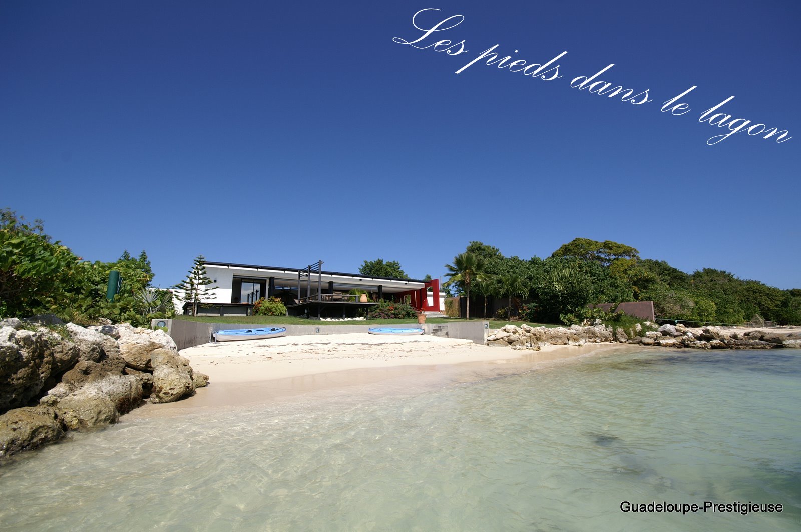 villa luxe guadeloupe, luxe guadeloupe, luxe antilles, location villa guadeloupe, pied dans l'eau Guadeloupe,